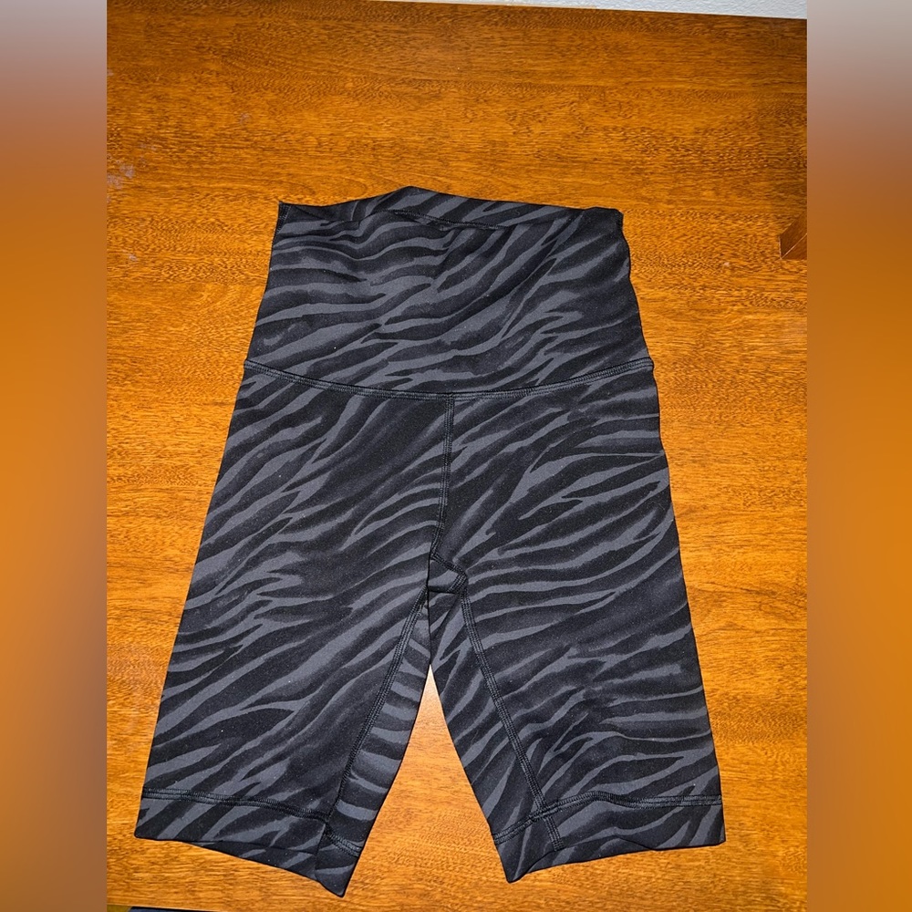 Lululemon biker shorts